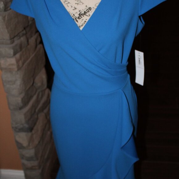 NEW London Times Short Sleeve V-Neck Dress - Picture 1 of 12
